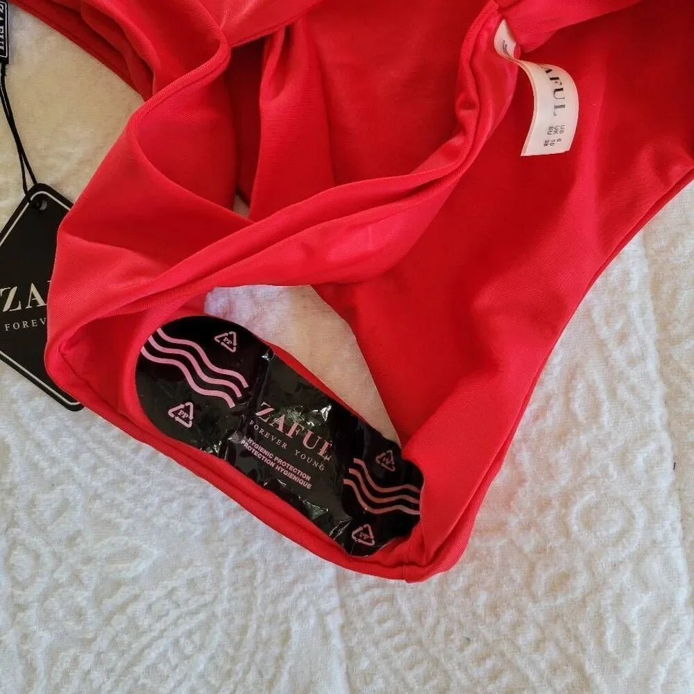 Zaful Red Strappy Bikini Swimsuit – Women’s Size Medium (US 6 / UK 10 / EU 38) N